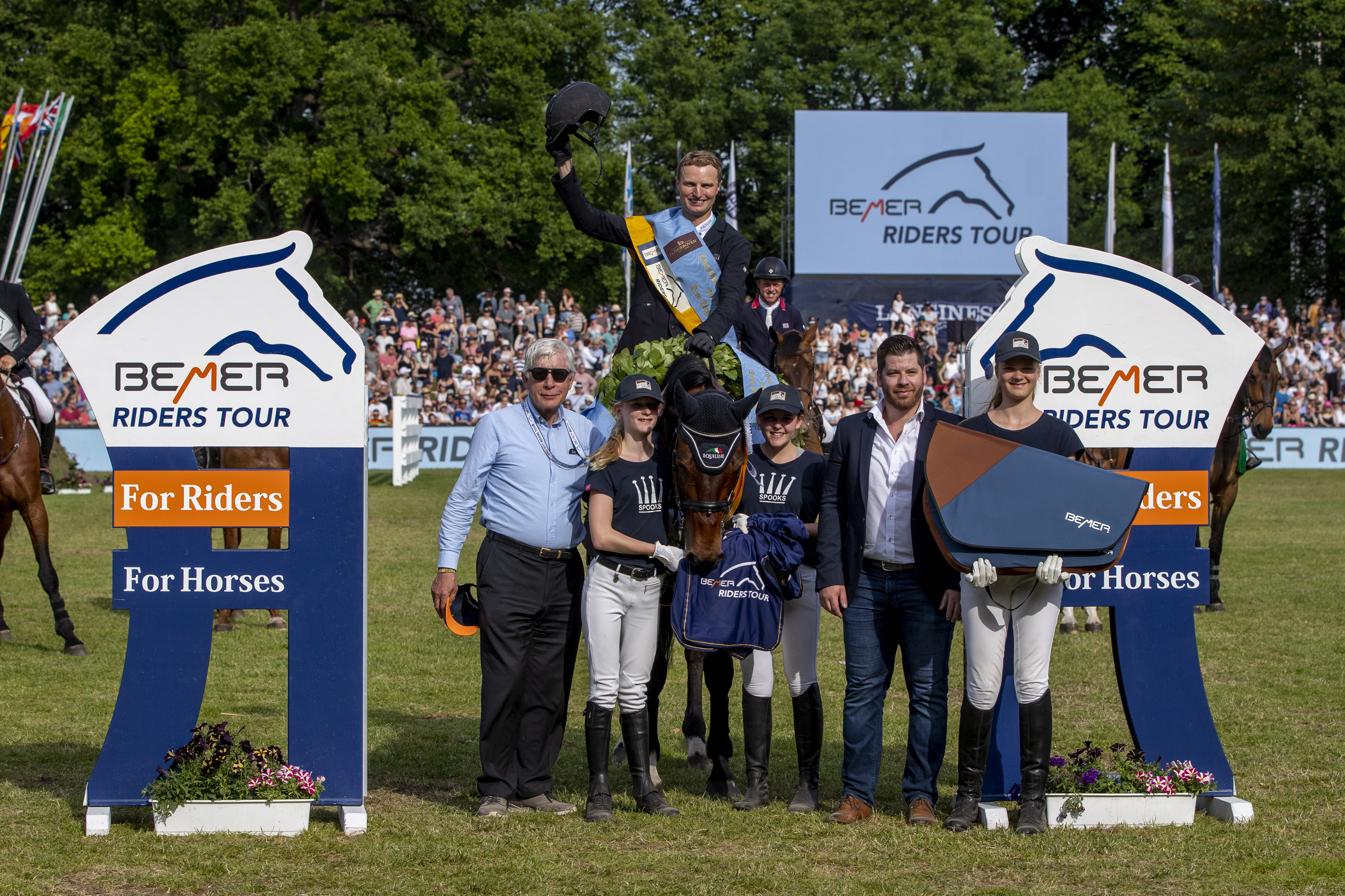 Lüneburg gewinnt spektakuläre Etappe der BEMER Riders Tour